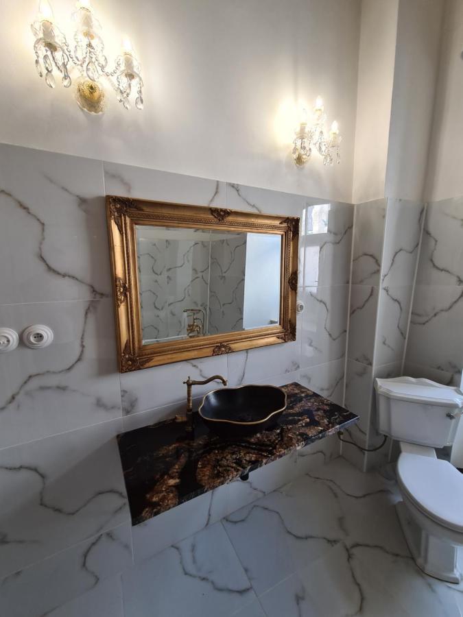 Apartmany Svaeta Barborka บันสกา ชีอาว์นีซา ภายนอก รูปภาพ