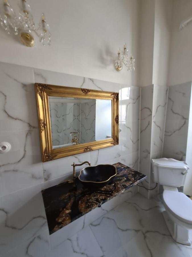 Apartmany Svaeta Barborka บันสกา ชีอาว์นีซา ภายนอก รูปภาพ